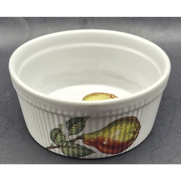 BIA Cordon Bleu Bakeware Souffle Dish Fruit on White Background 7x3" - Picture 1 of 9